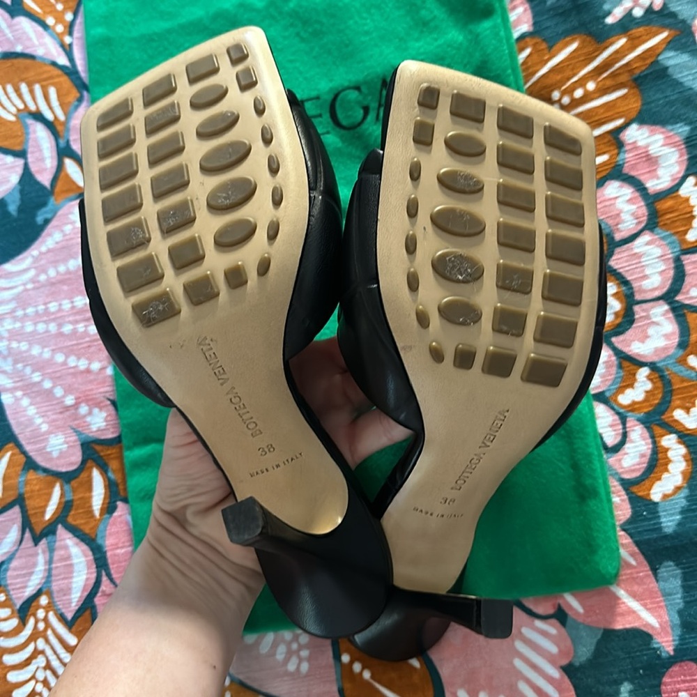 BOTTEGA VENETA Nappa Quilted Rubber Lido Mule SZ 38 - Picture 10 of 10